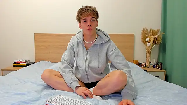 Fandi 777 online show from 12.12.24