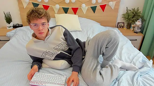 Fandi 777 online show from 01.15.25