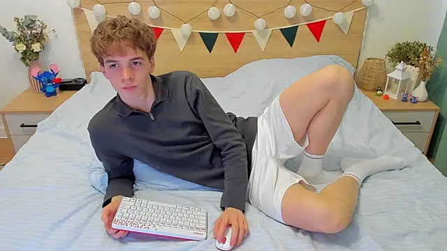 Fandi 777 online show from 03.04.25