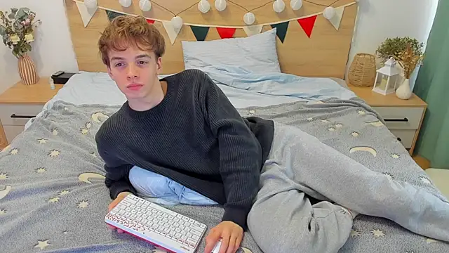 Fandi 777 online show from 03.10.25