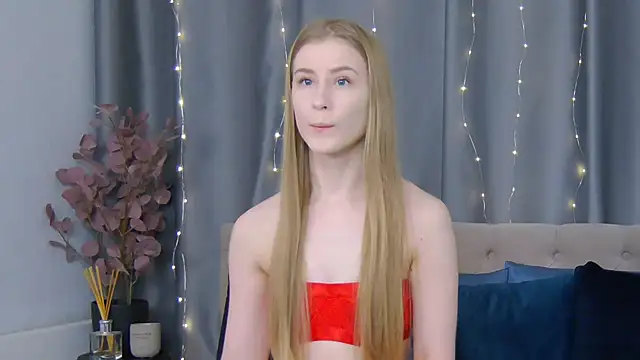 VioletiSwone online show from 01.17.25