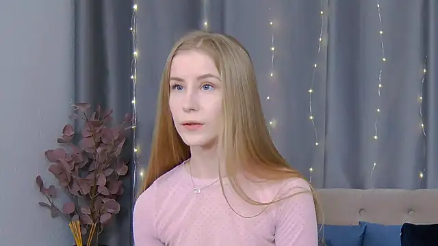 VioletiSwone online show from 02.16.25
