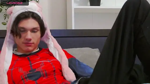 CalvinCay online show from 12.06.24