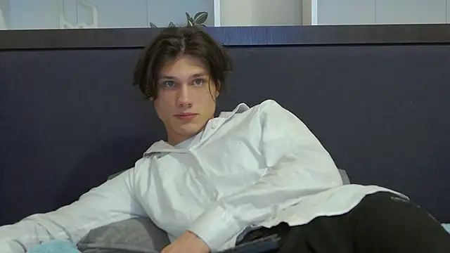 CalvinCay online show from 01.06.25