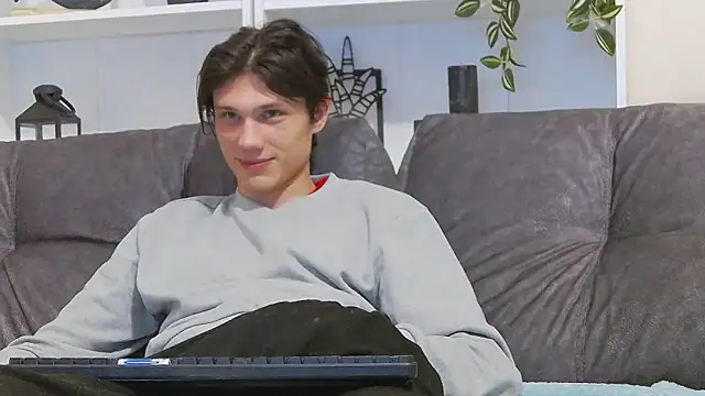 CalvinCay online show from 03.05.25