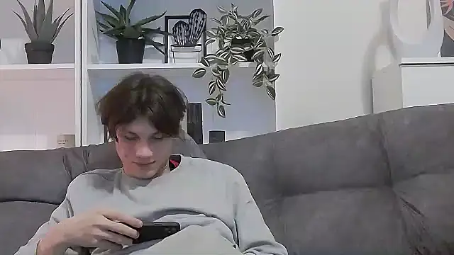 CalvinCay online show from 03.10.25