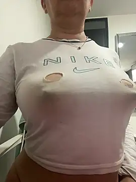 Snapshot of ruby_santana777 chatting on 04.22.26 ruby santana777 online show from 04.22.26
