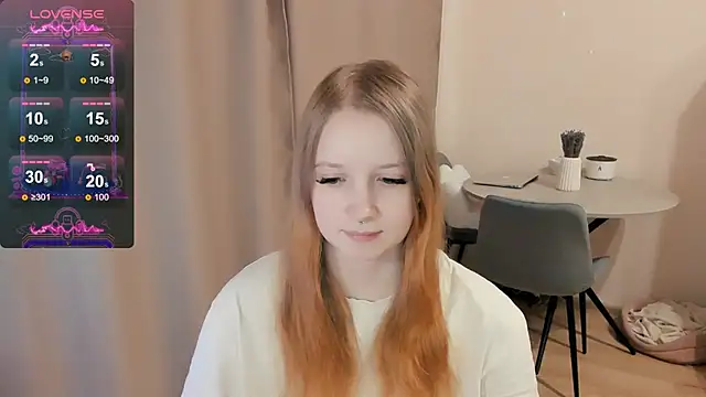 Snapshot of Alyaley chatting on 02.06.25 Alyaley online show from 02.06.25
