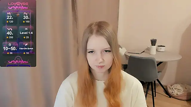 Snapshot of Alyaley chatting on 02.06.25 Alyaley online show from 02.06.25