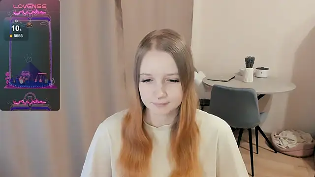 Snapshot of Alyaley chatting on 02.11.25 Alyaley online show from 02.11.25