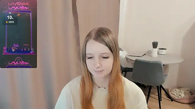 Snapshot of Alyaley chatting on 02.15.25 Alyaley online show from 02.15.25