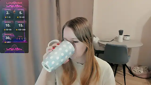 Snapshot of Alyaley chatting on 02.17.25 Alyaley online show from 02.17.25