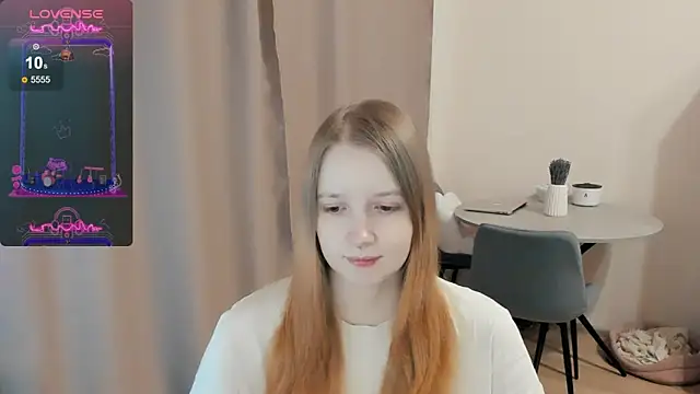 Snapshot of Alyaley chatting on 02.27.25 Alyaley online show from 02.27.25