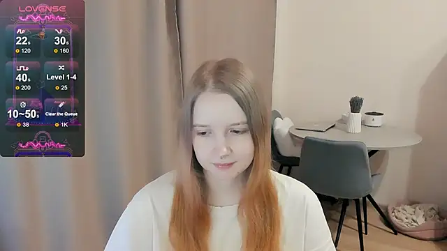 Snapshot of Alyaley chatting on 03.06.25 Alyaley online show from 03.06.25