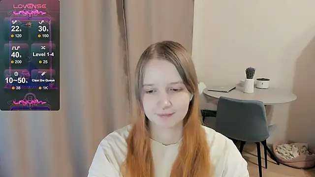Snapshot of Alyaley chatting on 03.09.25 Alyaley online show from 03.09.25