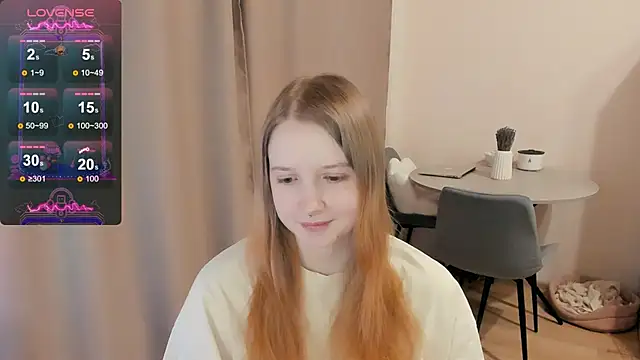 Snapshot of Alyaley chatting on 03.12.25 Alyaley online show from 03.12.25
