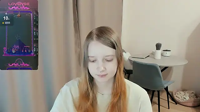 Snapshot of Alyaley chatting on 03.14.25 Alyaley online show from 03.14.25