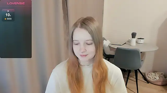 Snapshot of Alyaley chatting on 03.18.25 Alyaley online show from 03.18.25
