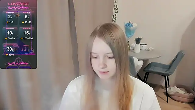 Snapshot of Alyaley chatting on 09.09.25 Alyaley online show from 09.09.25