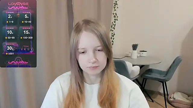Snapshot of Alyaley chatting on 09.11.25 Alyaley online show from 09.11.25