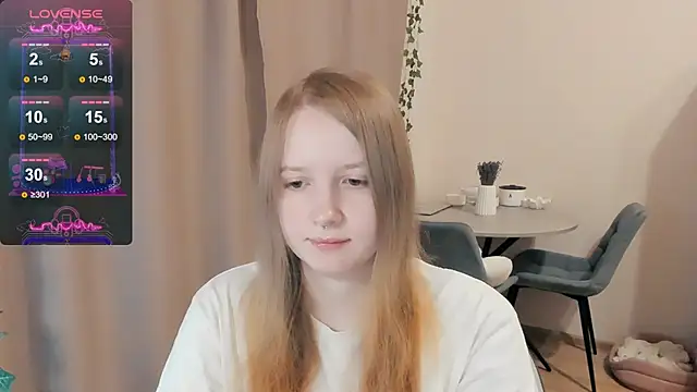 Snapshot of Alyaley chatting on 09.16.25 Alyaley online show from 09.16.25