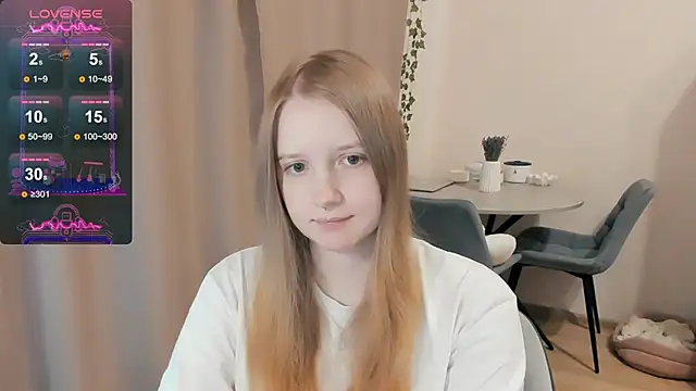 Snapshot of Alyaley chatting on 09.17.25 Alyaley online show from 09.17.25