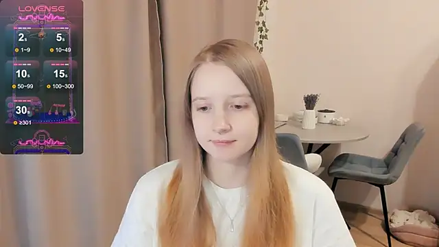 Snapshot of Alyaley chatting on 09.21.25 Alyaley online show from 09.21.25