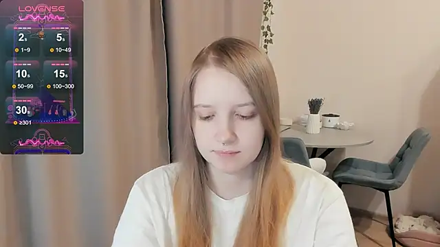Snapshot of Alyaley chatting on 09.22.25 Alyaley online show from 09.22.25