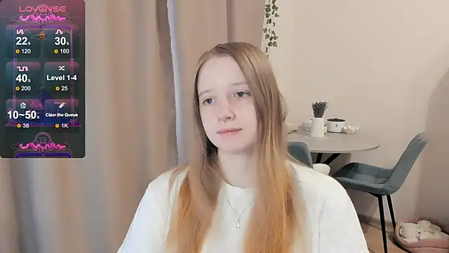 Snapshot of Alyaley chatting on 10.10.25 Alyaley online show from 10.10.25