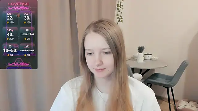 Snapshot of Alyaley chatting on 10.14.25 Alyaley online show from 10.14.25