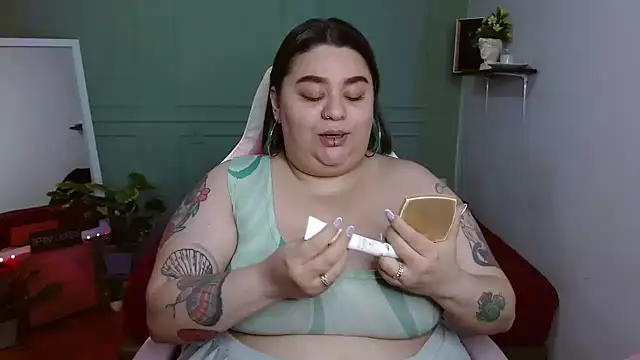 tiffany laurens online show from 12.28.24