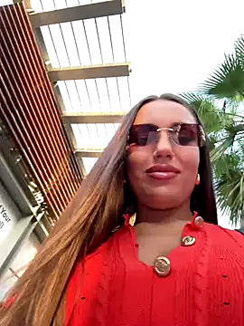 Snapshot of Syka0001 chatting on 11.25.25 Syka0001 online show from 11.25.25