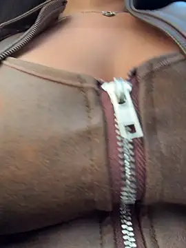 Snapshot of Syka0001 chatting on 12.18.25 Syka0001 online show from 12.18.25