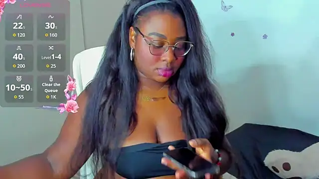 Naomii King online show from 06.12.26