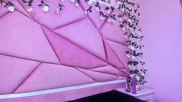 LilithCooperr  online show from 02.27.25