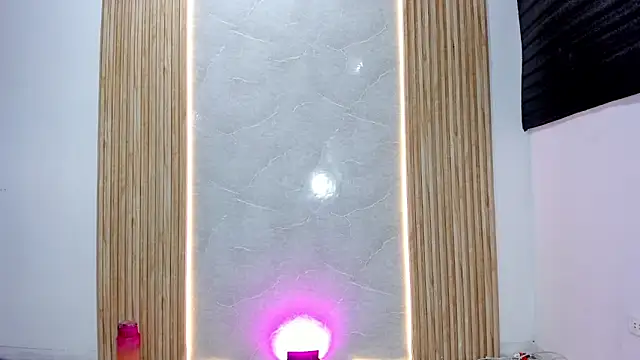 wild demongirl online show from 12.17.25