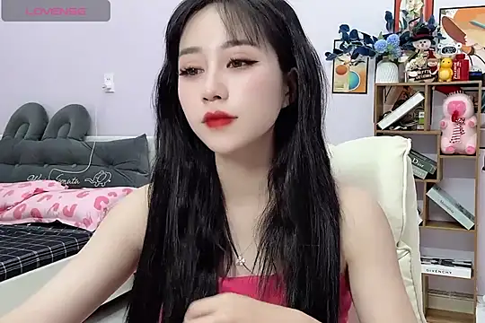  LLisa  online show from 12.19.24