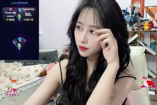  LLisa  online show from 01.04.25