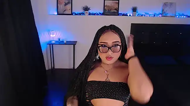 Snapshot of LiaScarlett chatting on 01.04.25 LiaScarlett online show from 01.04.25