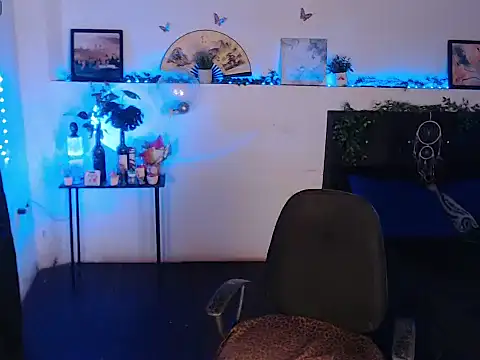 Snapshot of LiaScarlett chatting on 09.21.25 LiaScarlett online show from 09.21.25