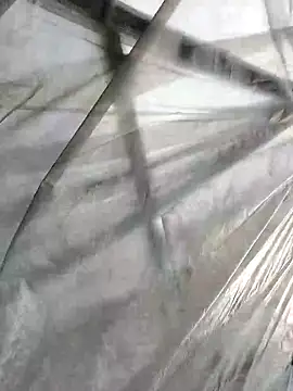 Snapshot of EmmaSquirt chatting on 03.18.25 EmmaSquirt online show from 03.18.25