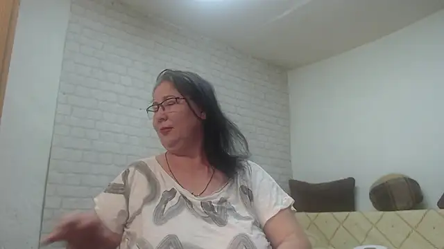 EmmaSquirt online show from 02.01.26