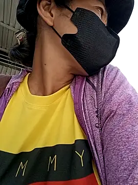 2HotAsain4u online show from 03.05.25