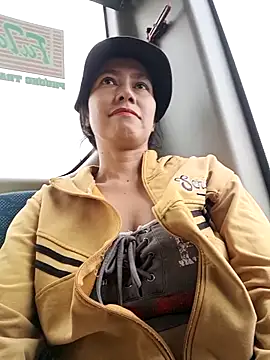 2HotAsain4u online show from 09.19.25