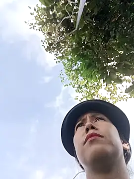 2HotAsain4u online show from 10.09.25