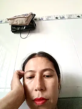 2HotAsain4u online show from 10.17.25