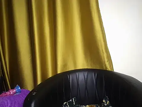 Mon cherrie  online show from 04.13.26