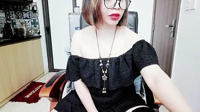 Miu-Le online show from 11.09.25