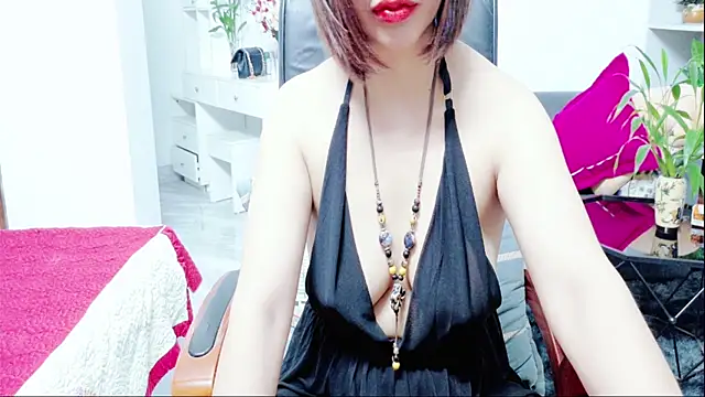 Snapshot of Miu-Le chatting on 07.08.26 Miu-Le online show from 07.08.26