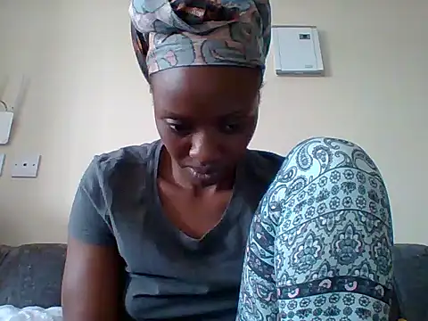 Snapshot of sexy_darleen23 chatting on 01.22.25 sexy darleen23 online show from 01.22.25